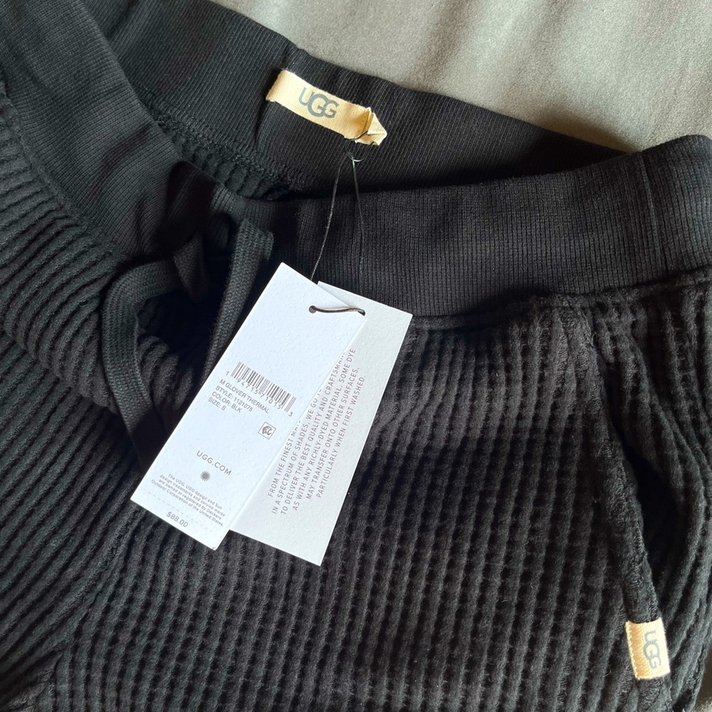 UGG glover thermal black size small - new with tags. Open to offers!